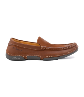 کفش کالج چرم قهوه ای کلارکس  Clarks Men's Nubuck Leather Loafers