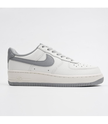 کتانی زنانه نایک ایر فورس 1 سفید Nike Air Force 1 Sneakers
