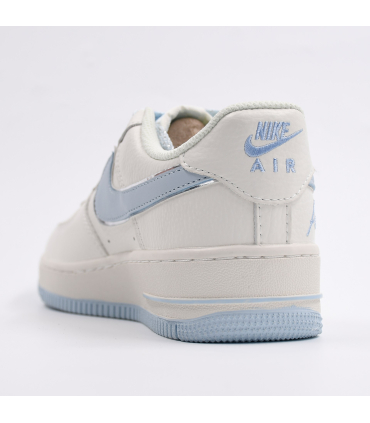 کفش زنانه نایک ایر فورس 1 فرش بیجNike Air Force 1 Fresh