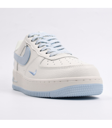 کفش زنانه نایک ایر فورس 1 فرش بیجNike Air Force 1 Fresh