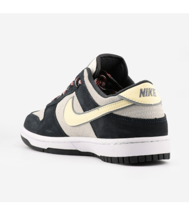 کفش کتانی نایک SB دانک لو مدل Nike Dunk Low Black Suede کد DV3054-001