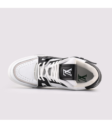 اسنیکر لویی ویتون مدل LV Trainer - ترکیب رنگ مشکی و سفید