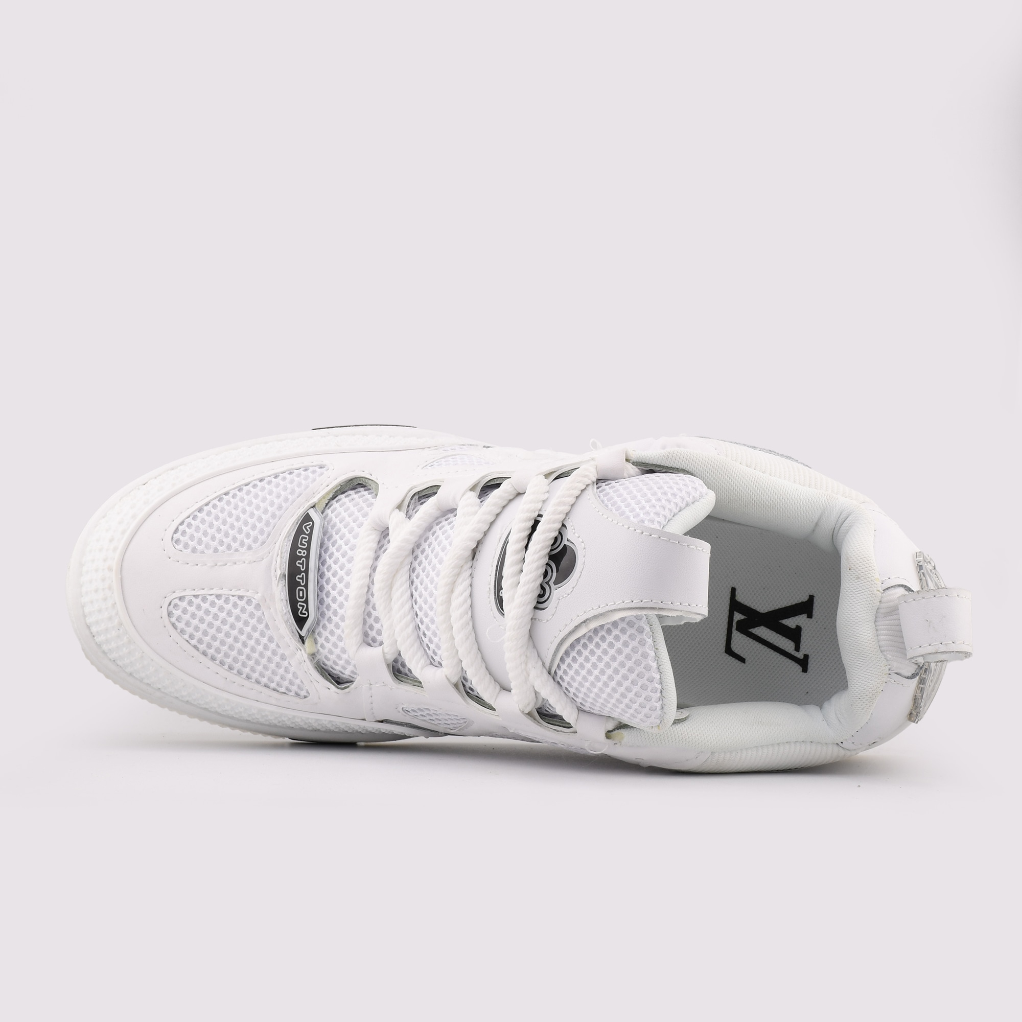 کفش اسنیکر لویی ویتون مدل LV Skate رنگ سفید