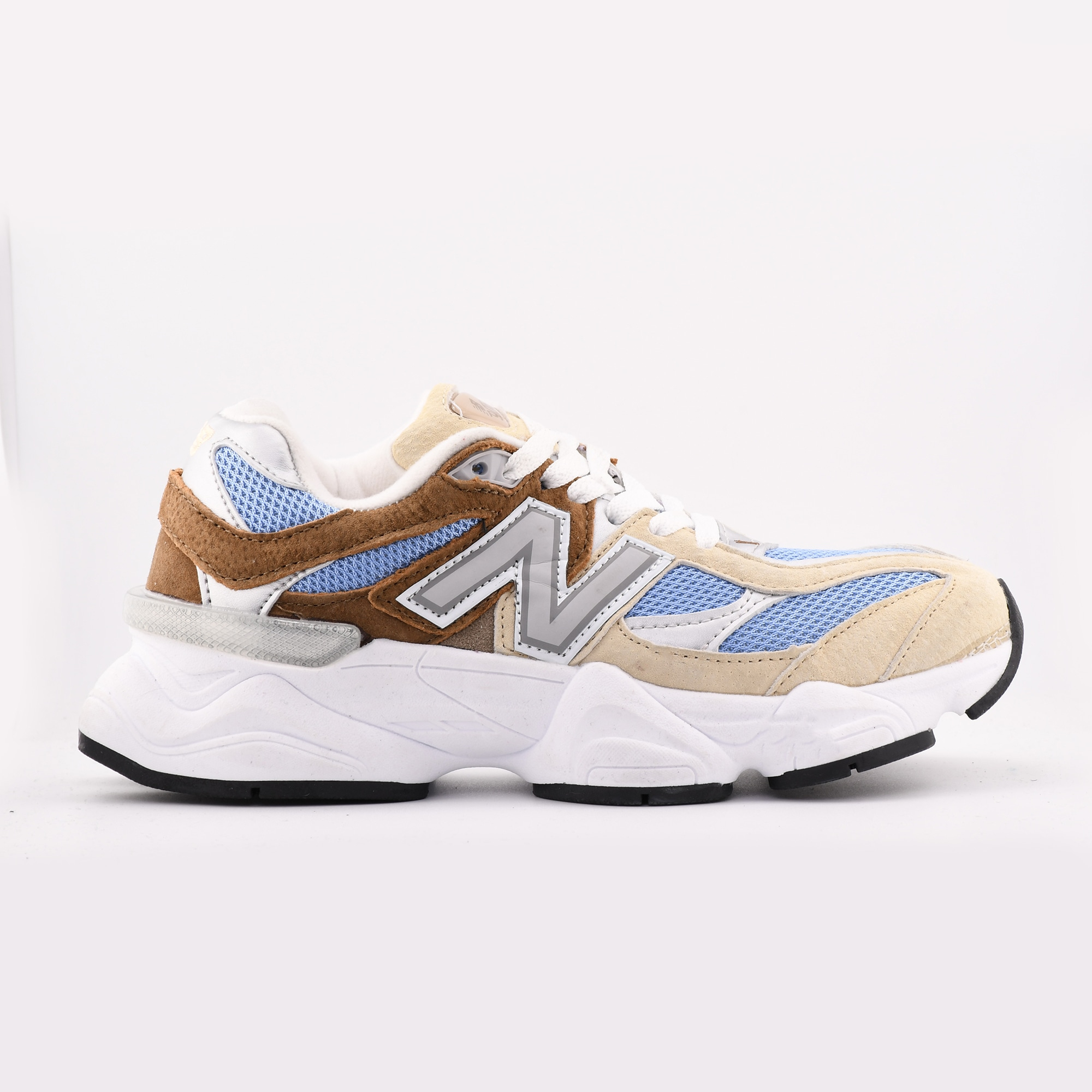 اسنیکر نیو بالانس 9060 اورجینال - ترکیب رنگ بژ و قهوهای (Beige/Brown)