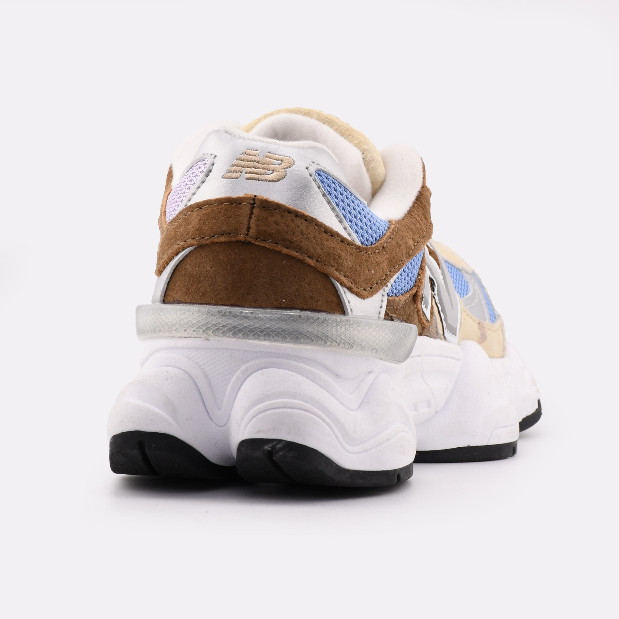 اسنیکر نیو بالانس 9060 اورجینال - ترکیب رنگ بژ و قهوهای (Beige/Brown)