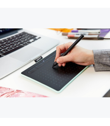 قلم نوری وکام مدل Intuos Small Bluetooth Pistachio برند Medium